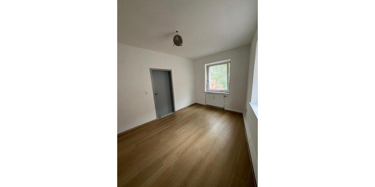 Etagenwohnung Gelsenkirchen Rotthausen - 4 Zimmer, 69 m&sup2;, 590&euro; | Angebot:26415575