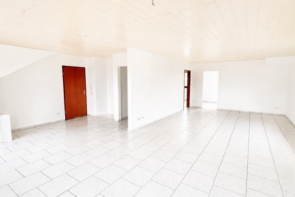 Wohnung Moers Hochstraß - 2 Zimmer, 90 m&sup2;, 646&euro; | Angebot:27316588