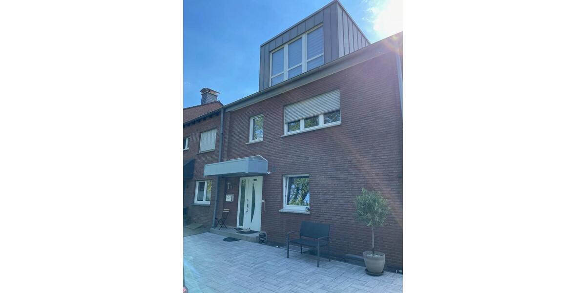 Reihenhaus Moers Schwafheim - 7 Zimmer, 215 m&sup2;, 695.000&euro; | Angebot:26367560