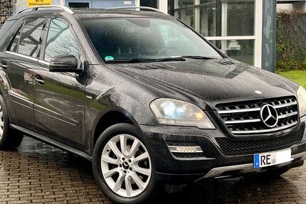 Mercedes-Benz ML 300 330.000 km 7.990 &euro; Recklinghausen 45665