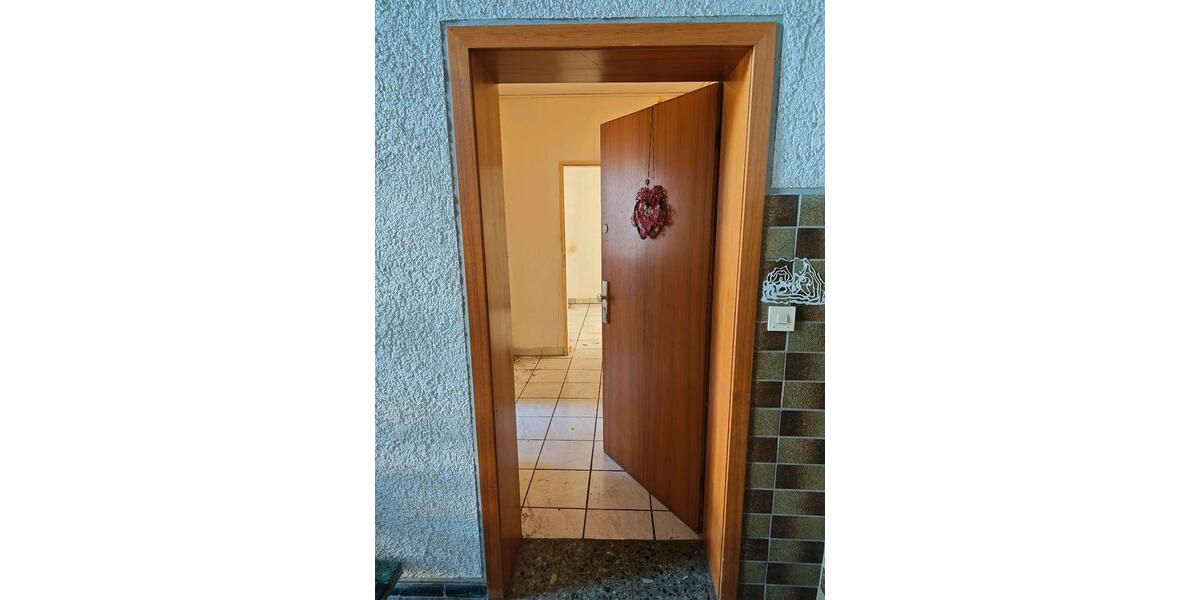 Erdgeschoßwohnung Gelsenkirchen Gelsenkirchen-West - 3 Zimmer, 70 m&sup2;, 530&euro; | Angebot:26020351