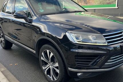 VW Touareg 193.000 km 17.300 &euro; Mülheim 45473