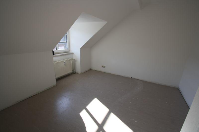 Dachgeschoßwohnung Gelsenkirchen Gelsenkirchen-Mitte - 3.5 Zimmer, 57 m&sup2;, 370&euro; | Angebot:24434862