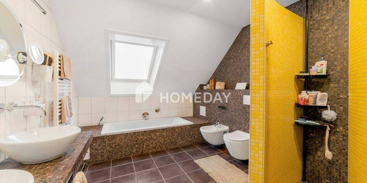 Reihenmittelhaus Herten Stadtmitte - 5 Zimmer, 141 m&sup2;, 399.000&euro; | Angebot:26140792