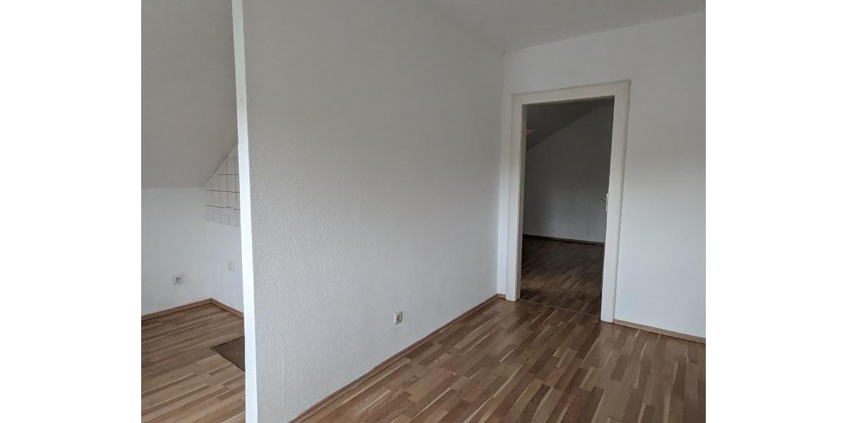 Etagenwohnung Duisburg Huckingen - 1 Zimmer, 28 m&sup2;, 330&euro; | Angebot:26723124
