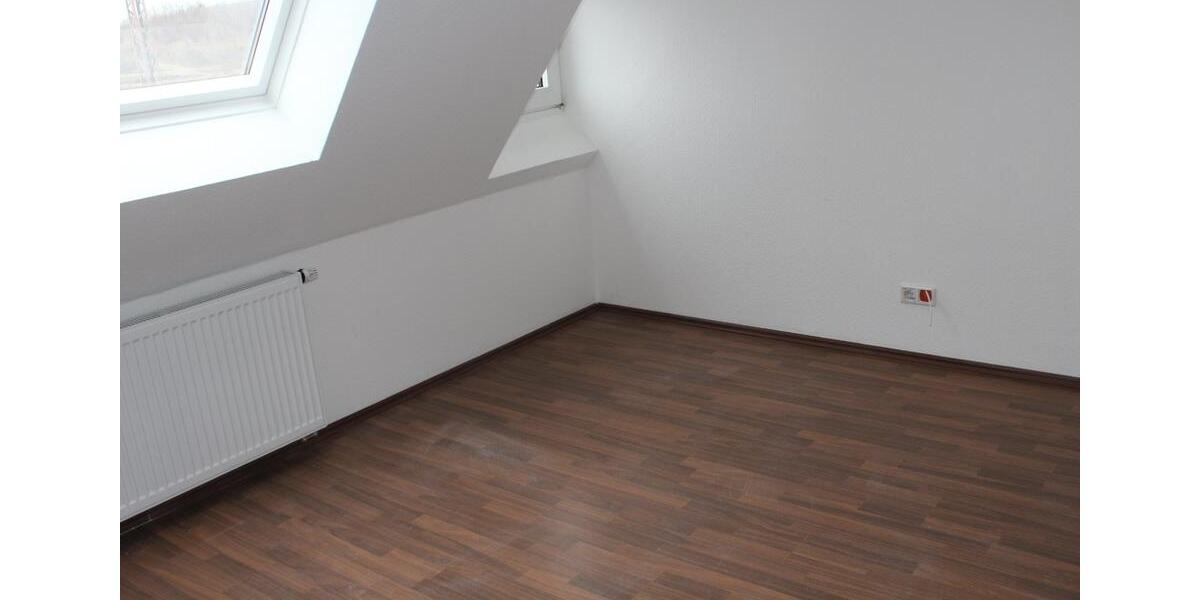 Dachgeschoßwohnung Herne Wanne - 2 Zimmer, 410 m&sup2;, 410&euro; | Angebot:24614886