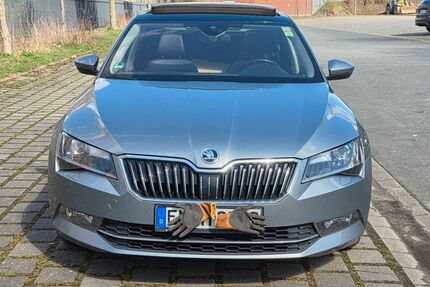 Skoda Superb 210.000 km 13.900 &euro; Sprockhövel 45549