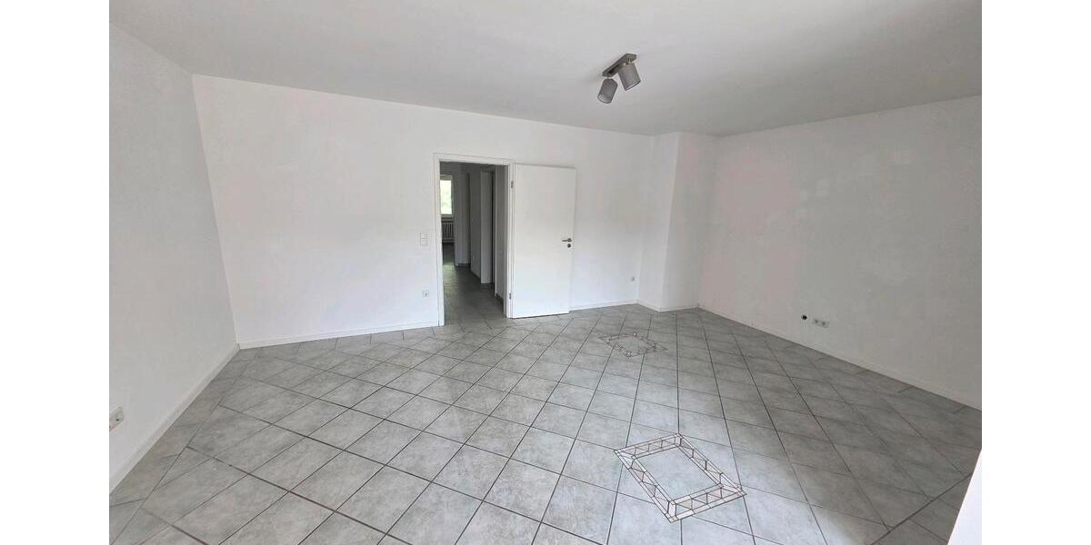 Etagenwohnung Oberhausen Schmachtendorf - 2 Zimmer, 64 m&sup2;, 790&euro; | Angebot:26517430