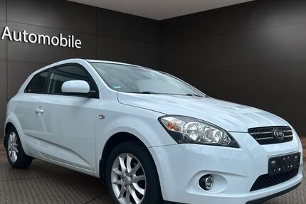 Kia ceed / Ceed 184.000 km 3.390 &euro; Recklinghausen 45659