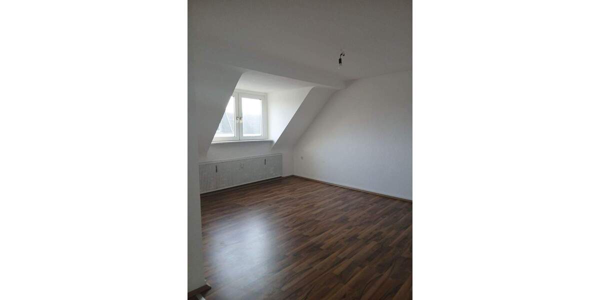 Etagenwohnung Oberhausen Marienkirche - 3 Zimmer, 109 m&sup2;, 495&euro; | Angebot:25699657
