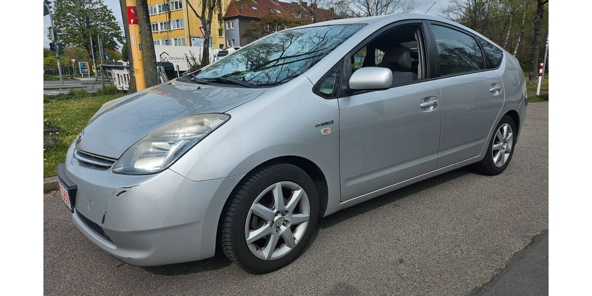 Toyota Prius 311.181 km 3.850 &euro; Essen 45356