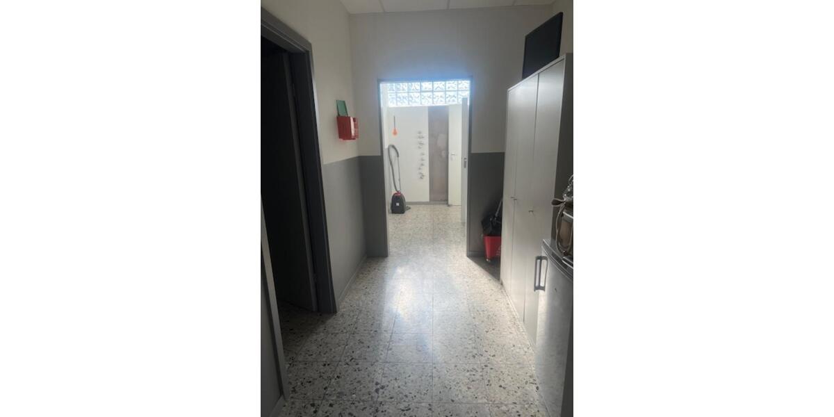 Gewerbeobjekt Duisburg Huckingen - 1.200&euro; | Angebot:23318501