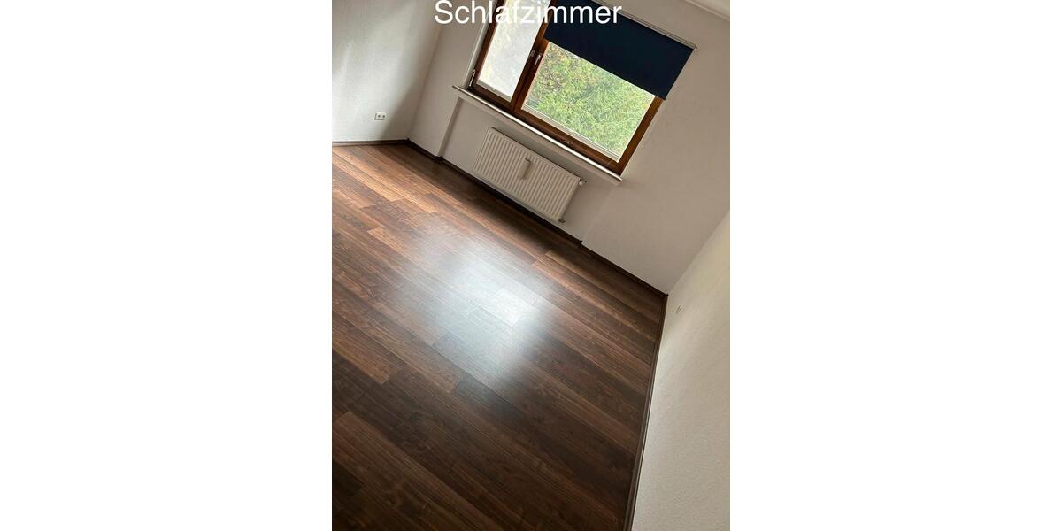 Etagenwohnung Gelsenkirchen Rotthausen - 3 Zimmer, 82 m&sup2;, 575&euro; | Angebot:26045537