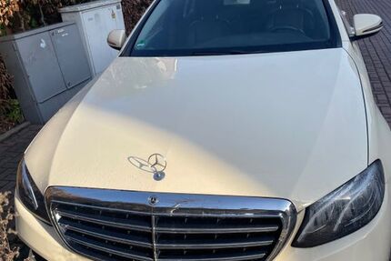 Mercedes-Benz E 200 275.000 km 9.700 &euro; Duisburg 47249