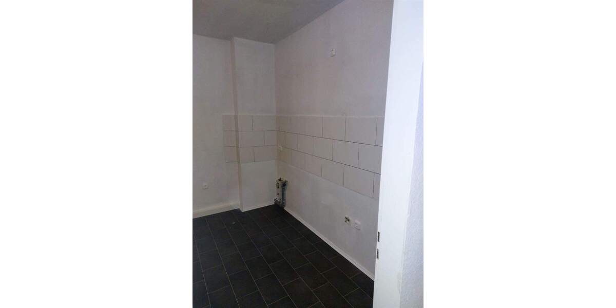 Etagenwohnung Gelsenkirchen Rotthausen - 2 Zimmer, 77 m&sup2;, 420&euro; | Angebot:25799957