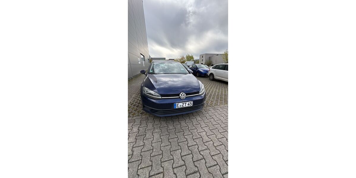 VW Golf 164.000 km 11.200 &euro; Essen 45277