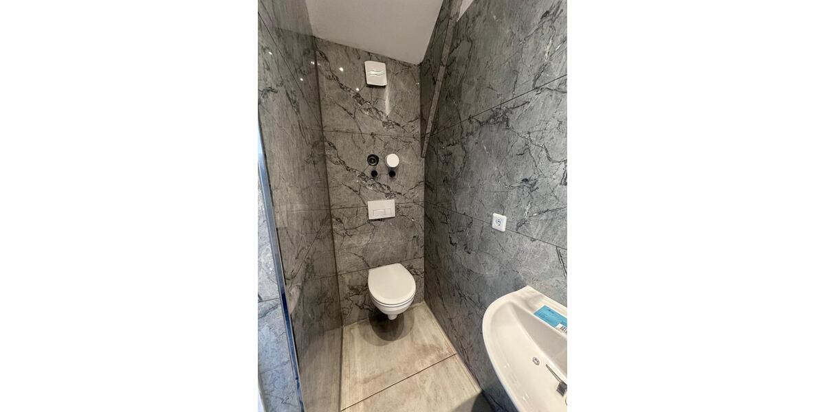 Etagenwohnung Essen Stadtbezirk III - 1 Zimmer, 40 m&sup2;, 820&euro; | Angebot:26036971