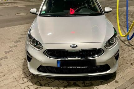 Kia ceed / Ceed 60.000 km 15.000 &euro; Duisburg 47239