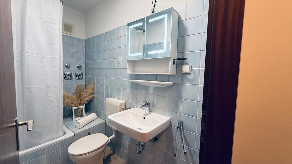 Etagenwohnung Duisburg Duisburg-Mitte - 1 Zimmer, 32 m&sup2;, 335&euro; | Angebot:26693826