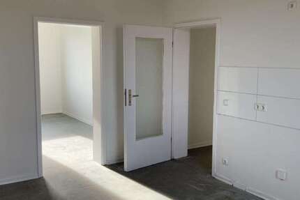 Wohnung Essen Frohnhausen - 3.5 Zimmer, 82 m&sup2;, 699&euro; | Angebot:26098551