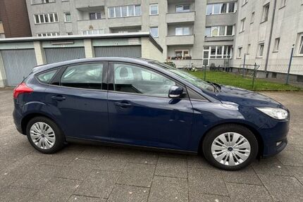 Ford Focus 131.000 km 7.700 &euro; Duisburg 47057