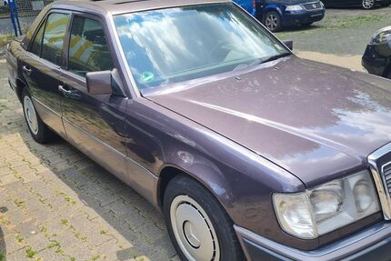 Mercedes-Benz E 230 272.500 km 4.999 &euro; Bochum 44894