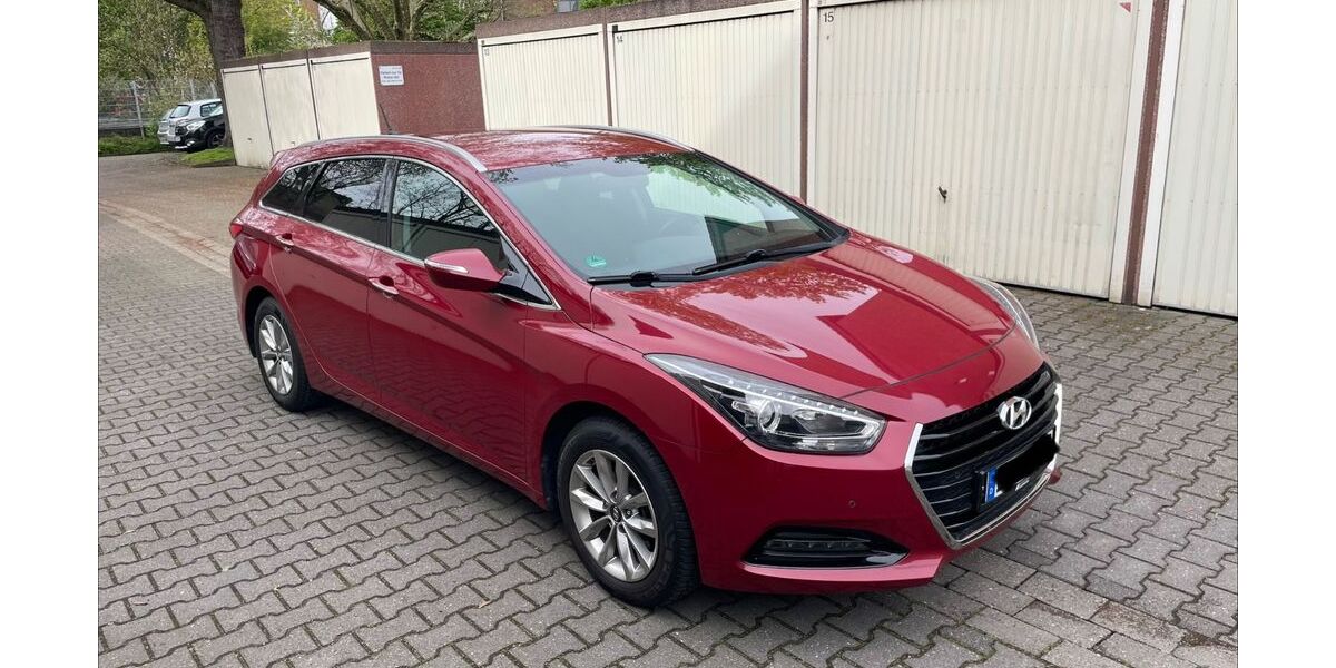 Hyundai i40 109.000 km 10.600 &euro; Duisburg 47166