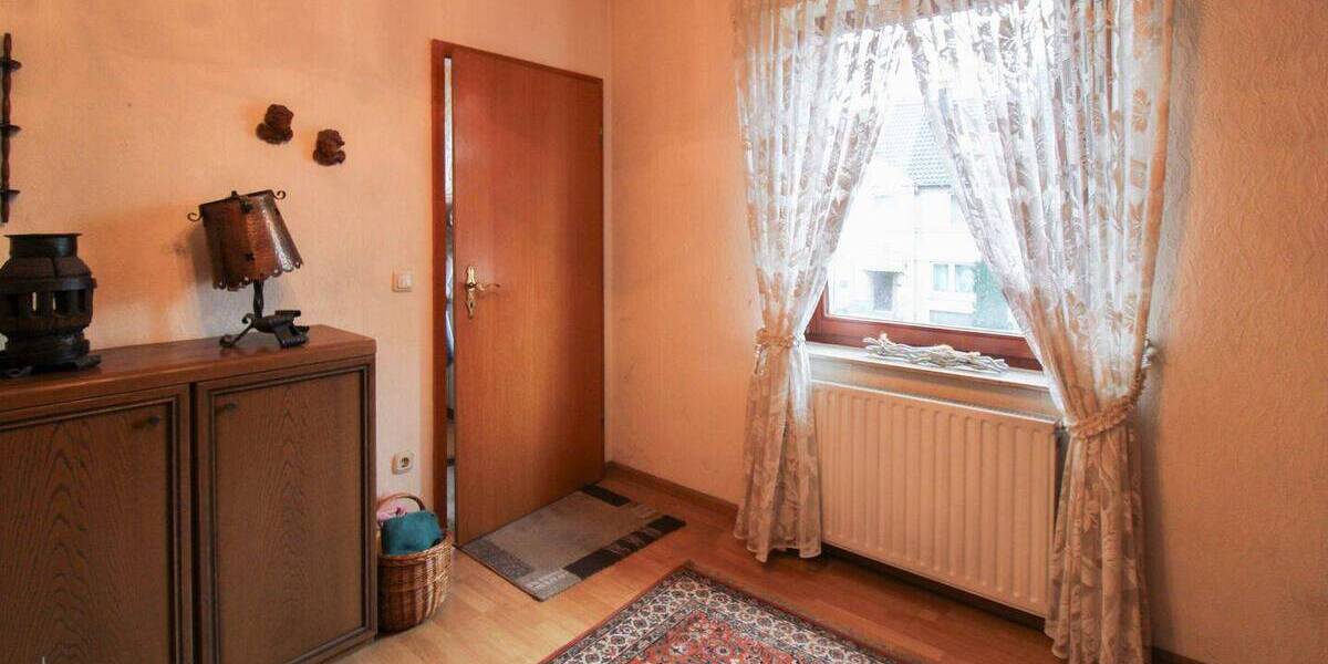 Reihenmittelhaus Essen Ostviertel - 4 Zimmer, 130 m&sup2;, 279.000&euro; | Angebot:26818453