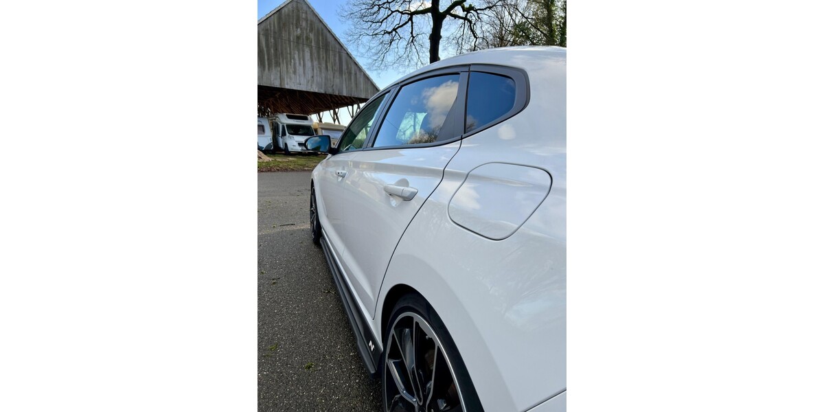 Hyundai i30 54.000 km 25.000 &euro; Heiden 46359