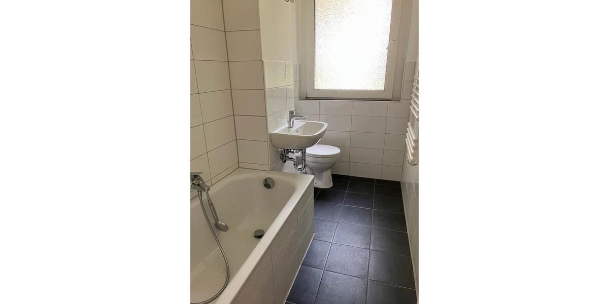 Erdgeschoßwohnung Gelsenkirchen Gelsenkirchen-West - 3 Zimmer, 56 m&sup2;, 429&euro; | Angebot:26685177