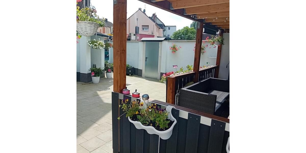 Mehrfamilienhaus, Wohnhaus Duisburg Mittelmeiderich - 13 Zimmer, 253 m&sup2;, 449.000&euro; | Angebot:27285271