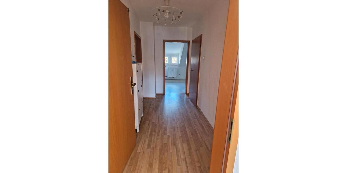 Dachgeschoßwohnung Gelsenkirchen Ückendorf - 3 Zimmer, 67 m&sup2;, 520&euro; | Angebot:25264766