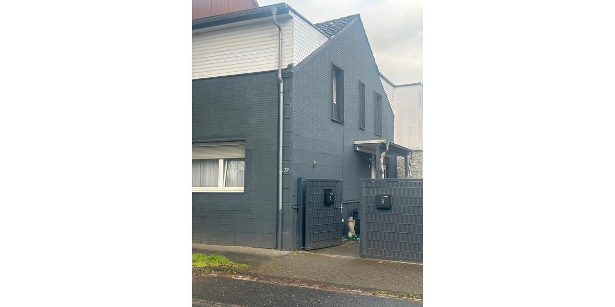 Einfamilienhaus Dinslaken Lohberg - 7.5 Zimmer, 200 m&sup2;, 650.000&euro; | Angebot:26176899