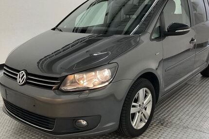 VW Touran 231.500 km 5.900 &euro; Bottrop 46236
