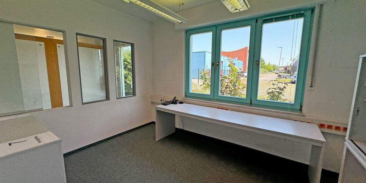 Gewerbeobjekt Voerde Holthausen - 7 Zimmer, 140 m&sup2;, 390.000&euro; | Angebot:25741548