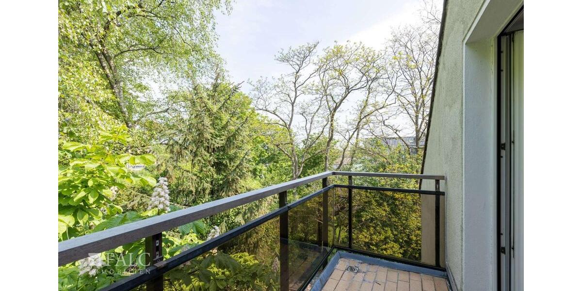 Dachgeschoßwohnung Essen Stadtbezirk II - 2.5 Zimmer, 51 m&sup2;, 510&euro; | Angebot:24676783