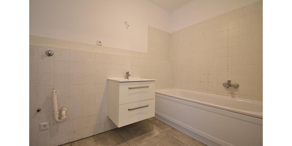 Etagenwohnung Duisburg Walsum - 3 Zimmer, 81 m&sup2;, 895&euro; | Angebot:25870126