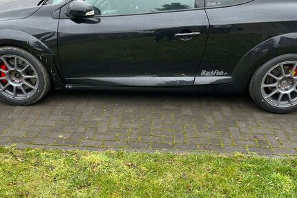 Renault Megane 106.000 km 20.700 &euro; Oberhausen 46149
