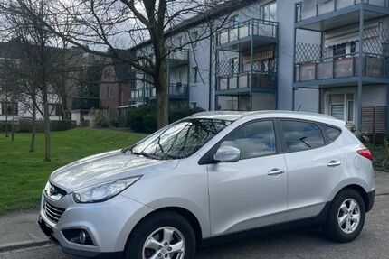 Hyundai ix35 151.300 km 6.500 &euro; Oberhausen 46149