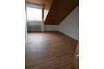 Dachgeschoßwohnung Dinslaken Hiesfeld - 2.5 Zimmer, 73 m&sup2;, 670&euro; | Angebot:25987330