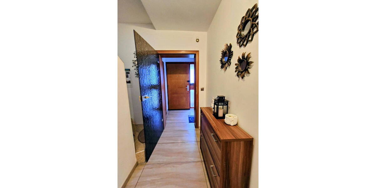 Reihenendhaus Duisburg Hochemmerich - 8 Zimmer, 160 m&sup2;, 498.000&euro; | Angebot:26188390