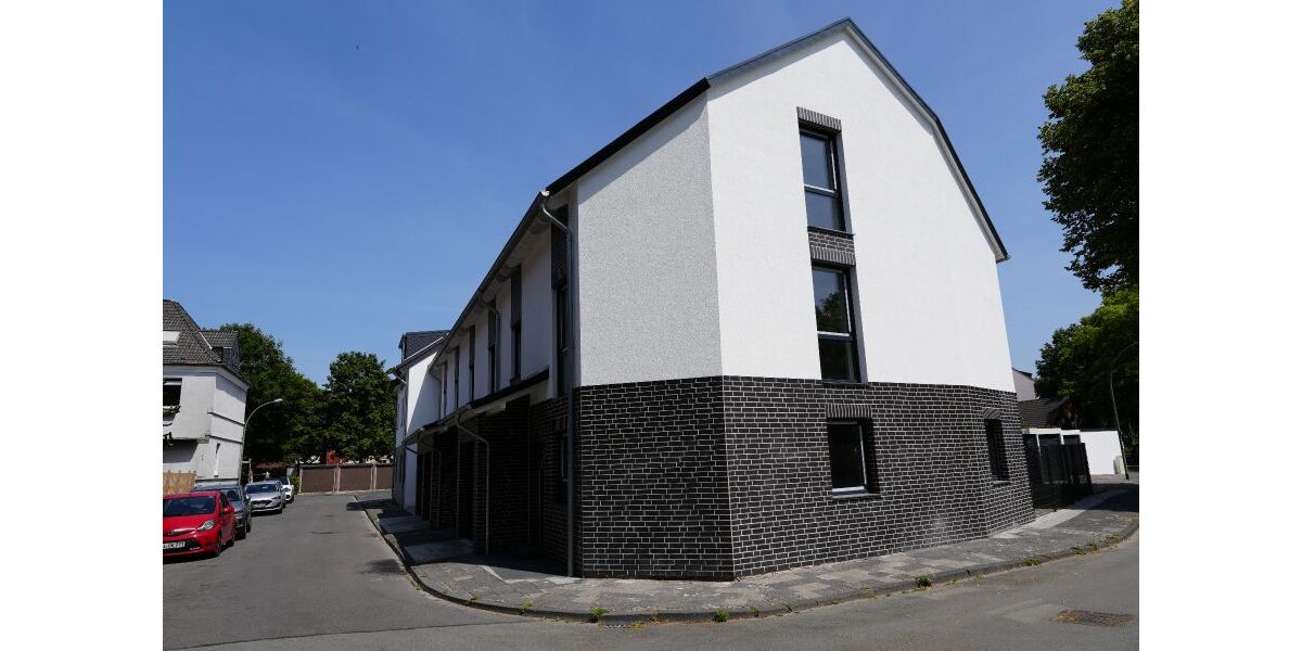 Provisionsfrei* Eckhaus EFH Endhaus mit PV 10,4 KW+Garage 140m zum Rheinufer Energiebedarf 22,4 kWhm2a - Reihenendhaus Duisburg Essenberg | Angebot:26163676