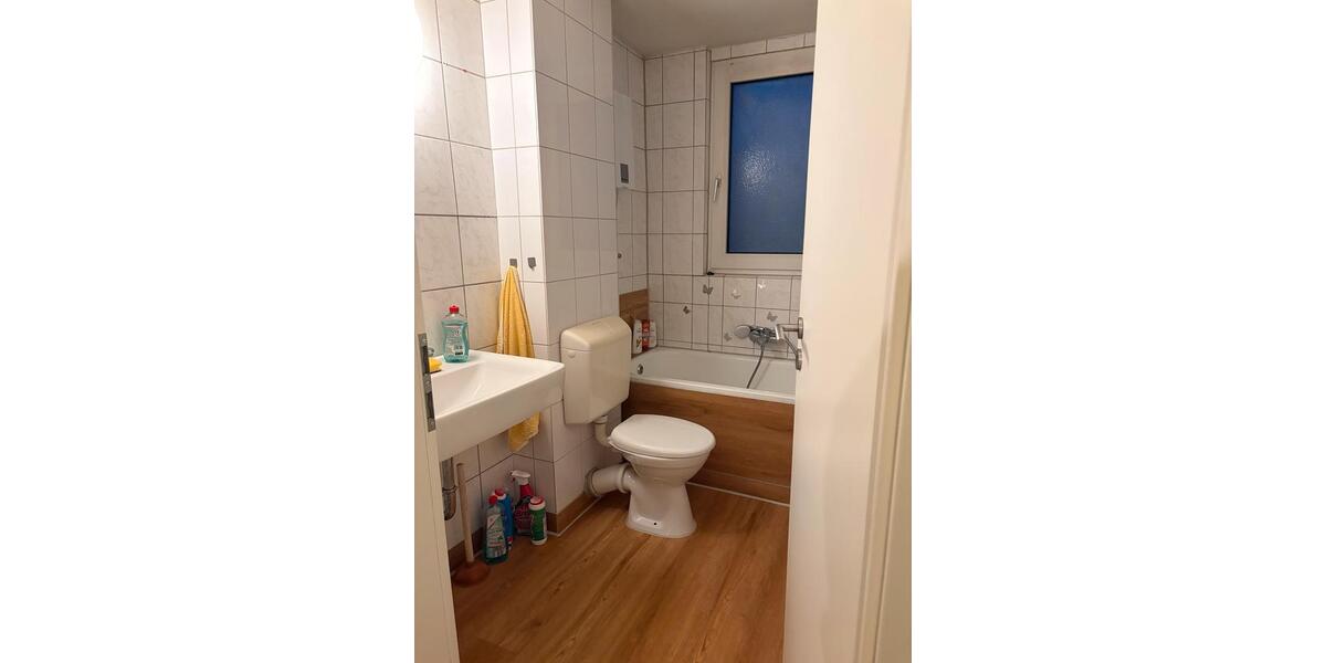 Dachgeschoßwohnung Oberhausen Schmachtendorf - 3.5 Zimmer, 57 m&sup2;, 750&euro; | Angebot:25420308