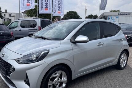 Hyundai i10 26.035 km 11.499 &euro; Oberhausen 46145