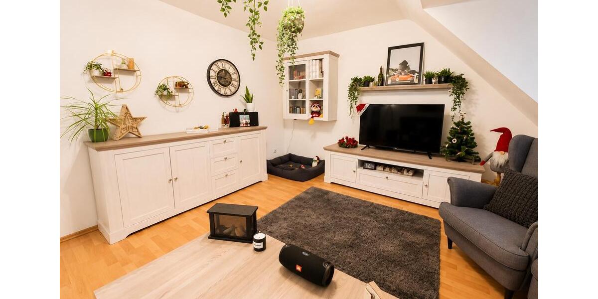 Dachgeschoßwohnung Essen Stadtbezirk IV - 2 Zimmer, 60 m&sup2;, 110.000&euro; | Angebot:26754334