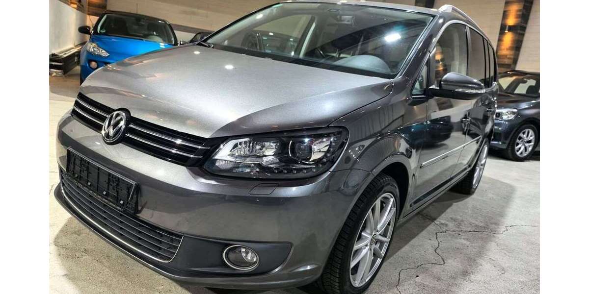 VW Touran 99.559 km 11.400 &euro; Voerde 46562