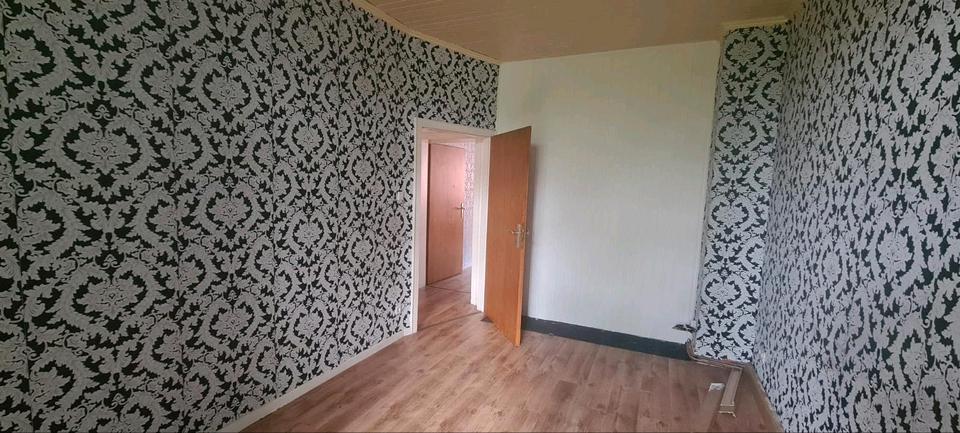 Etagenwohnung Duisburg Hamborn - 4 Zimmer, 84 m&sup2;, 700&euro; | Angebot:25838730