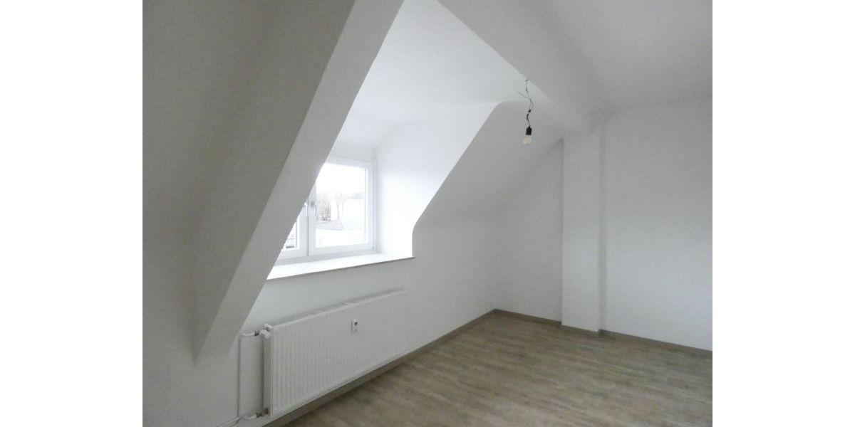 Dachgeschoßwohnung Essen Stadtbezirk III - 3 Zimmer, 78 m&sup2;, 679&euro; | Angebot:25131713