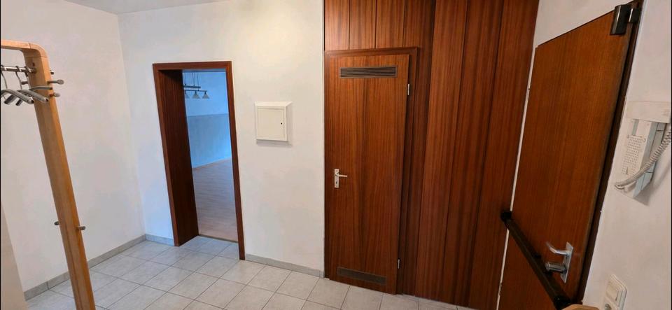 Etagenwohnung Essen Stadtbezirk III - 3.5 Zimmer, 75 m&sup2;, 215.000&euro; | Angebot:26751547