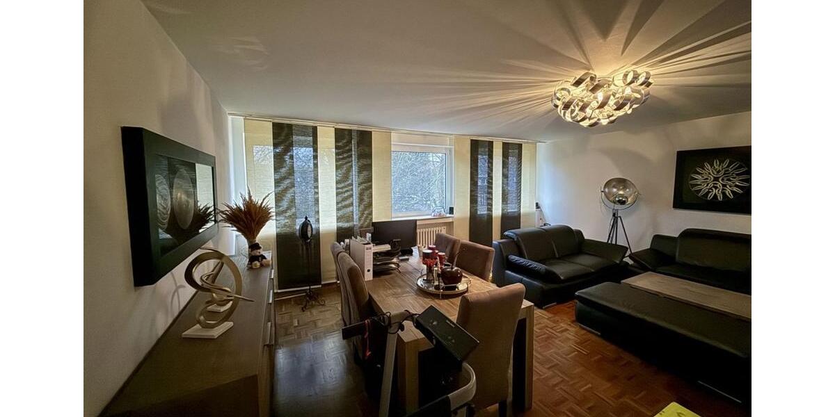 Etagenwohnung Gelsenkirchen - 3 Zimmer, 98 m&sup2;, 760&euro; | Angebot:25625252